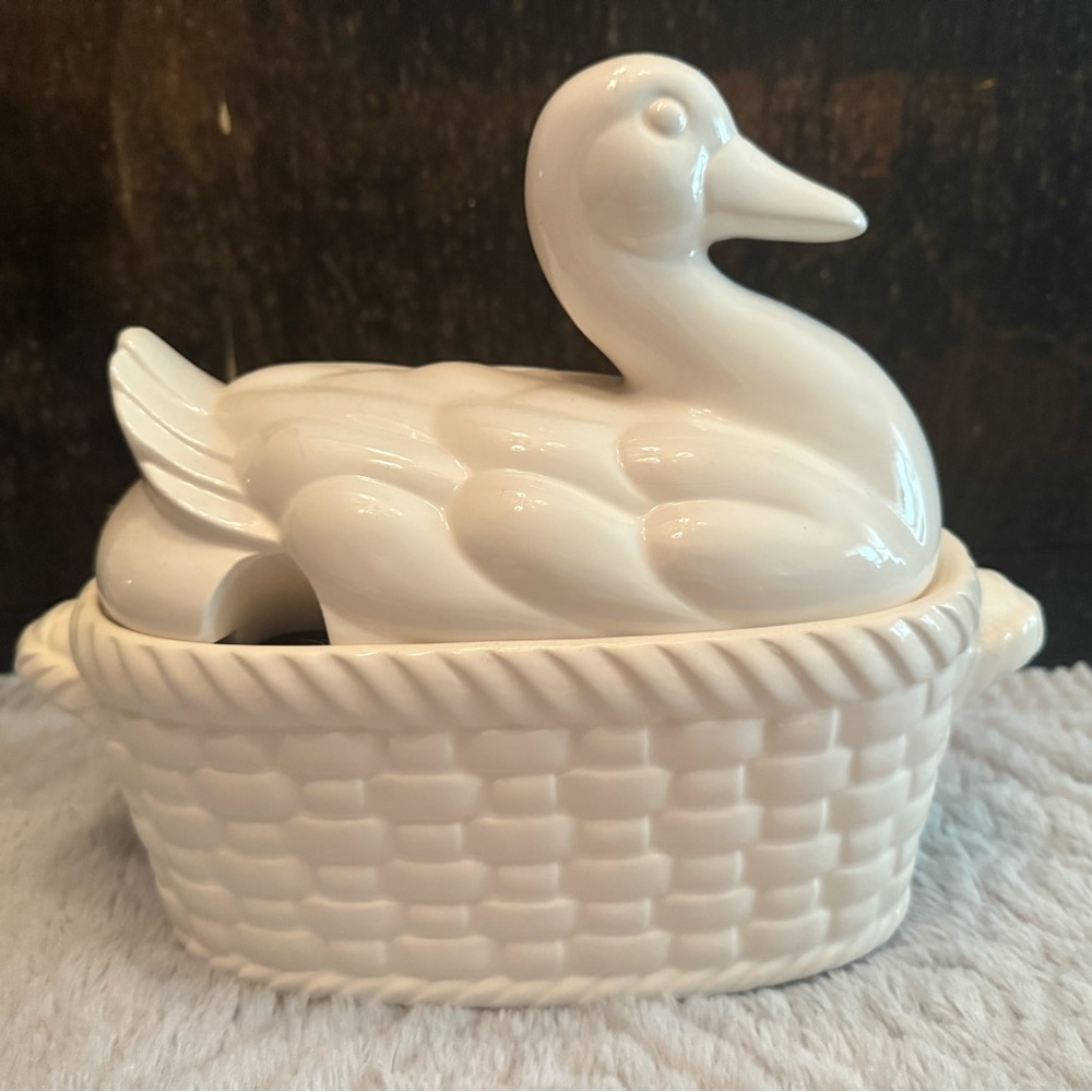 Vintage Ceramic Duck Soup Tureen